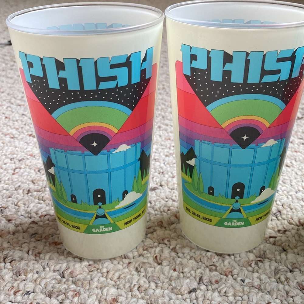 2 Phish MSG NYE Commemorative Cups 2023 2024 yemsg artwork by Ryan miller new